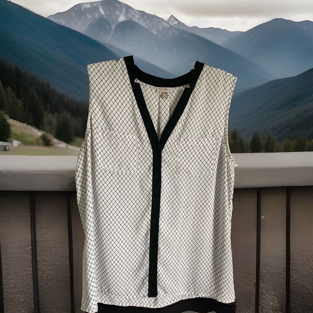 Roz & Ali Top XL Black & White Diamond Lightweight Relaxed Excellent Condition